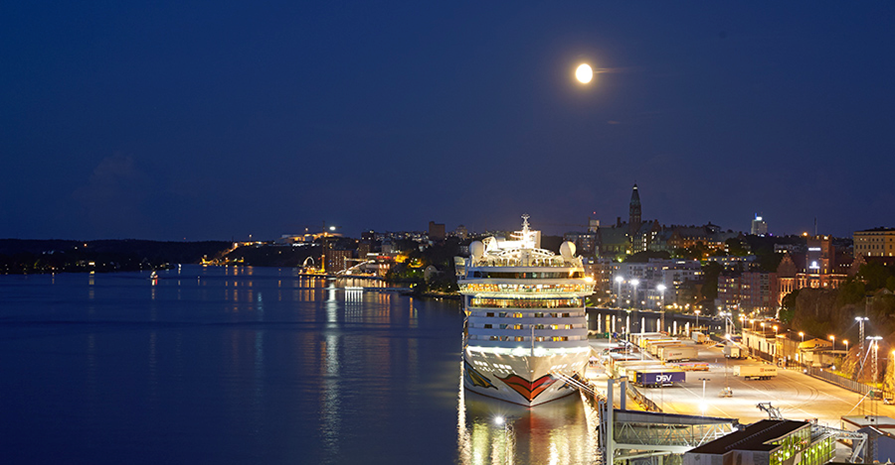 The cruise season begins at Ports of Stockholm